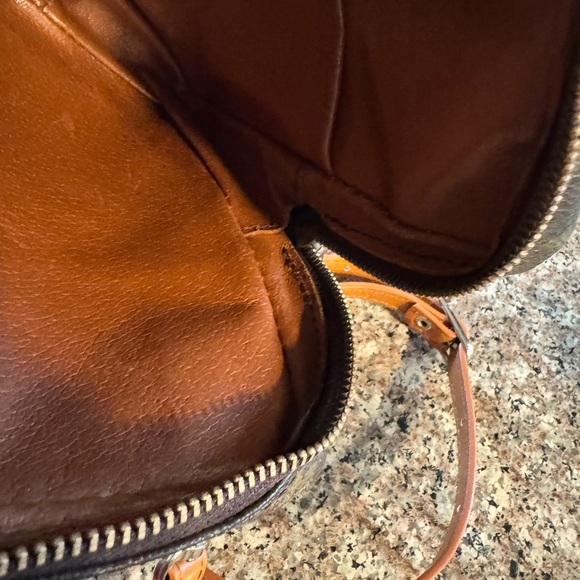Louis Vuitton
Monogram Mini Danube vintage Crossbody bag - Picture 10 of 15